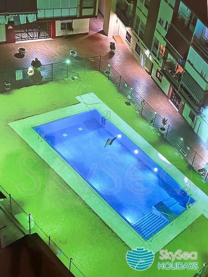 Skyseaholidays Torremolinos Centro Apartment Ngoại thất bức ảnh